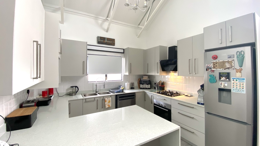 2 Bedroom Property for Sale in Velddrif Western Cape